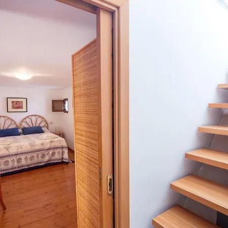 Casa Zu Peppino Apartment *
